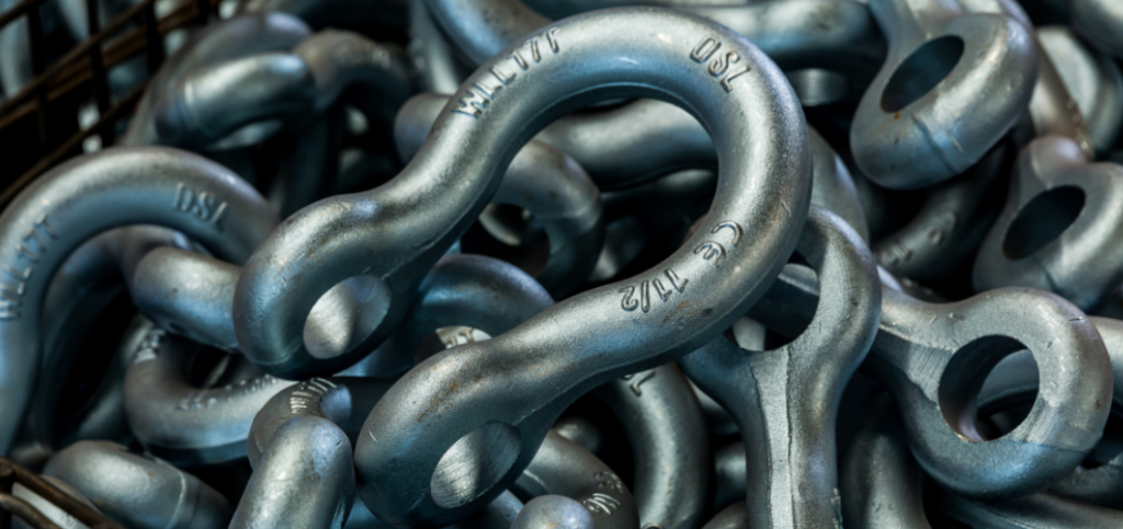 G2130 Bow Shackle: A Great Option For Your Storage Needs